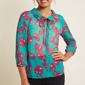 ModCloth Sheer Button-Up Tie-Neck Top in Jade